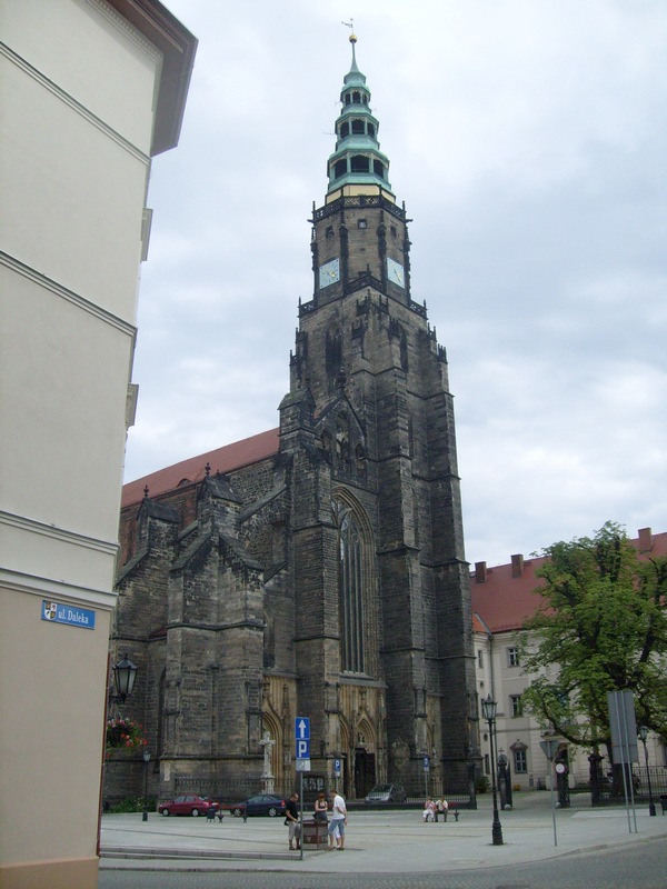 Plik:Swidnica-katedra1.jpg